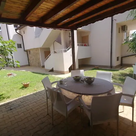 Siana House Guest house