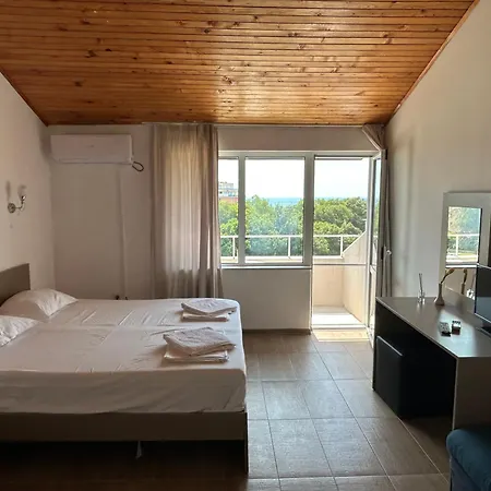 Siana House 라브다