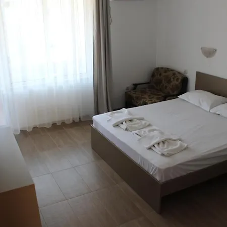 Siana House Guest house 2*