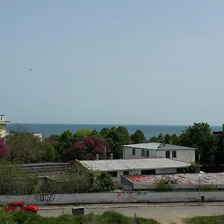 Siana House Къща за гости