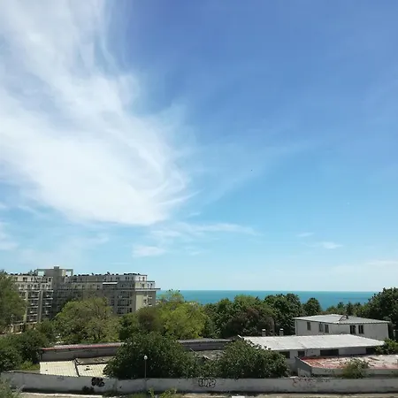 Siana House Къща за гости 2*