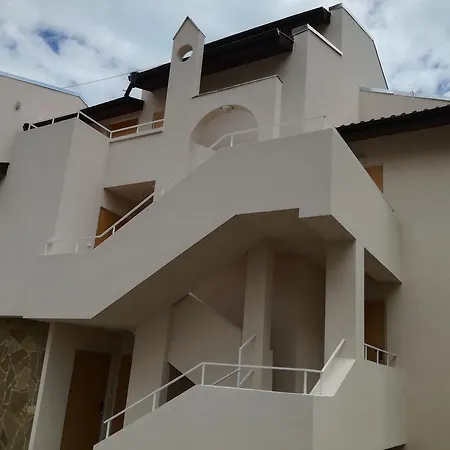 Siana House 2* Равда