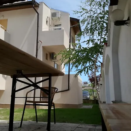 招待所 Siana House