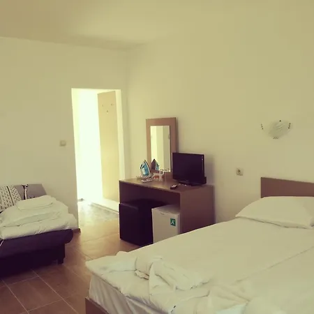 Siana House Къща за гости 3*