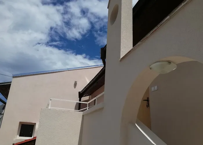 Siana House Πανσιόν