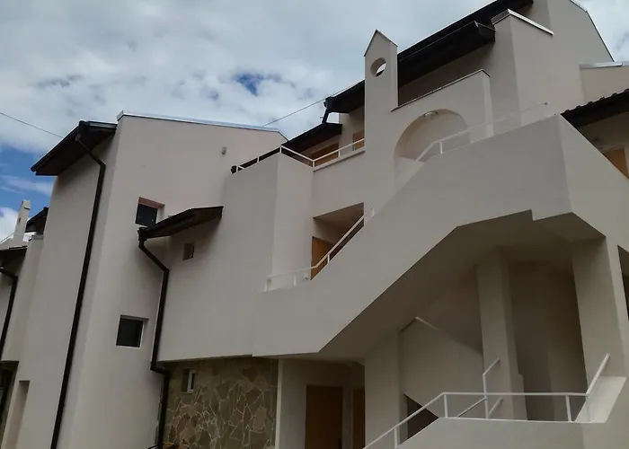 Πανσιόν Siana House Ράβντα