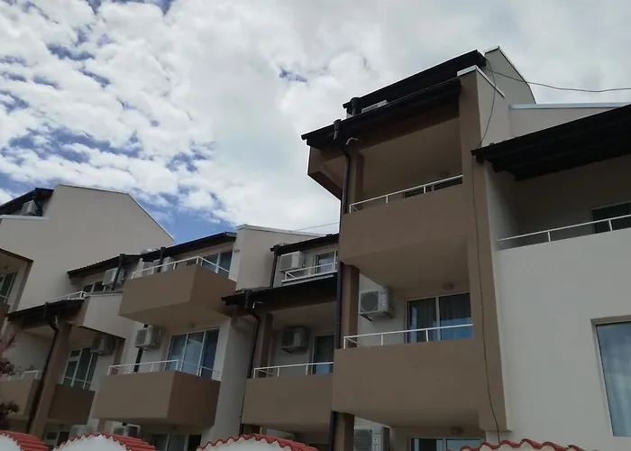 Πανσιόν Siana House