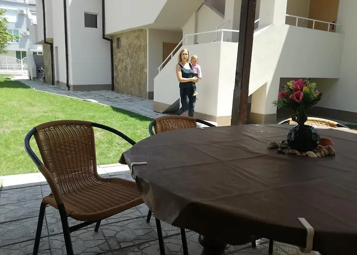 Πανσιόν Siana House