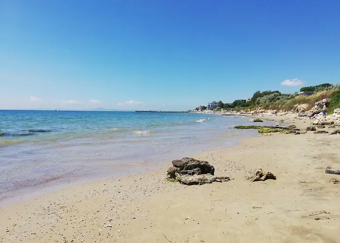 Siana House Ράβντα